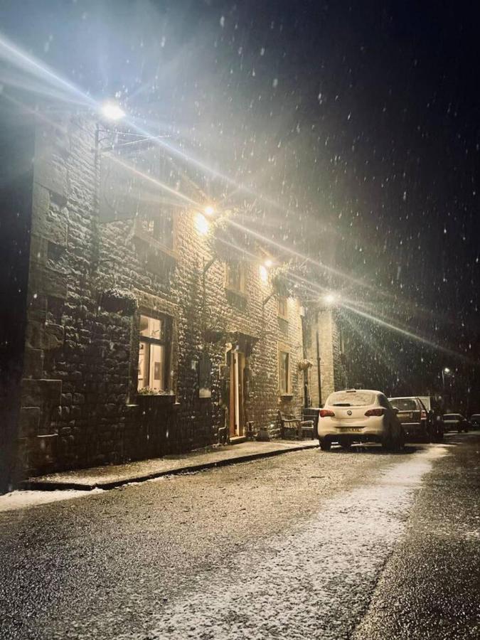 Cosy Apartment Above Village Pub Buxton  Exterior foto